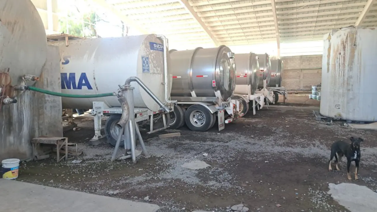 Pipas de agua aseguradas con el Operativo Caudal. | Foto: Especiales