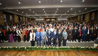 Samuel García garantiza el pago del aguinaldo y prestaciones al magisterio de Nuevo León