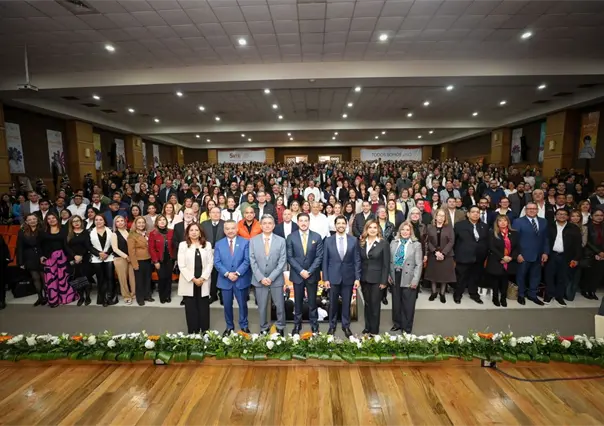 Samuel García garantiza el pago del aguinaldo y prestaciones al magisterio de Nuevo León