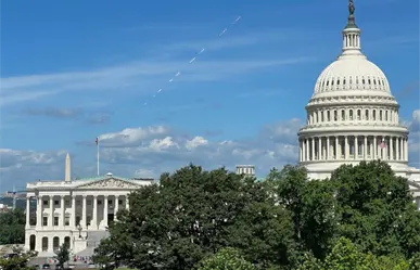 Senado de EU aprueba acuerdo para permitir la reapertura del gobierno federal
