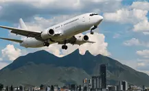 Vuelo Tijuana–Veracruz aterriza de emergencia en el Aeropuerto Internacional de Monterrey por supuesta amenaza abordo