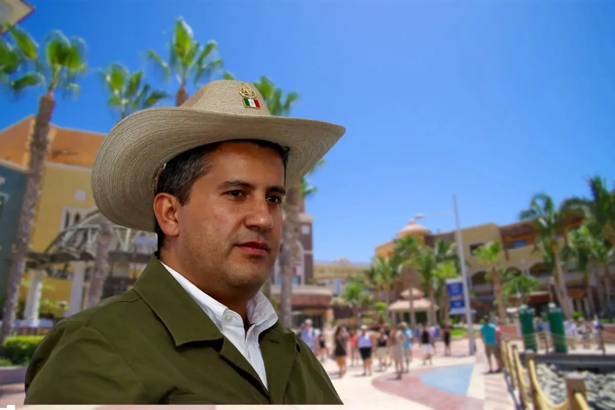 Foto: Facebook / Carlos Manzo | Foto: Expedia.mx