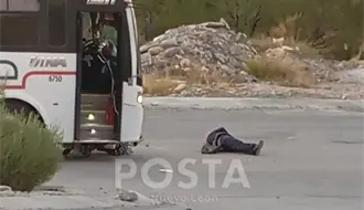 Muere motociclista tras fuerte choque contra camión de personal en Zuazua