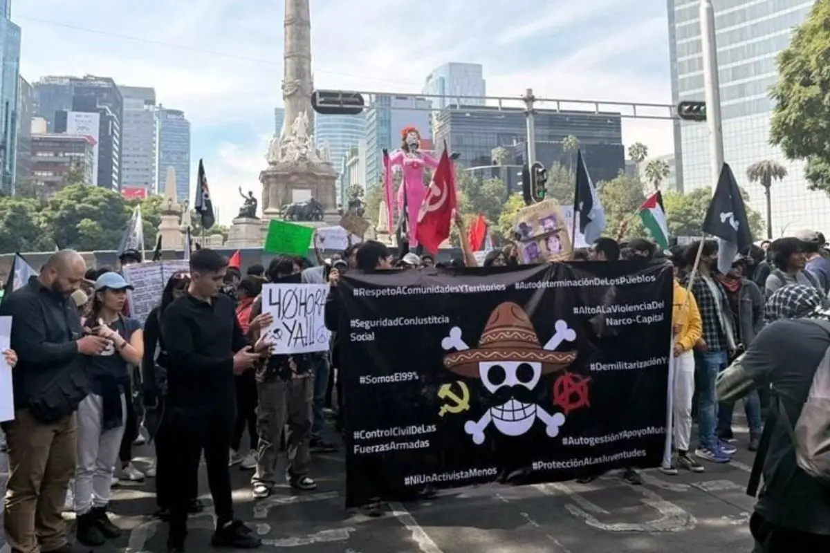 Marcha generación Z en Paseo de la Reforma. Foto: X (@alexorv)