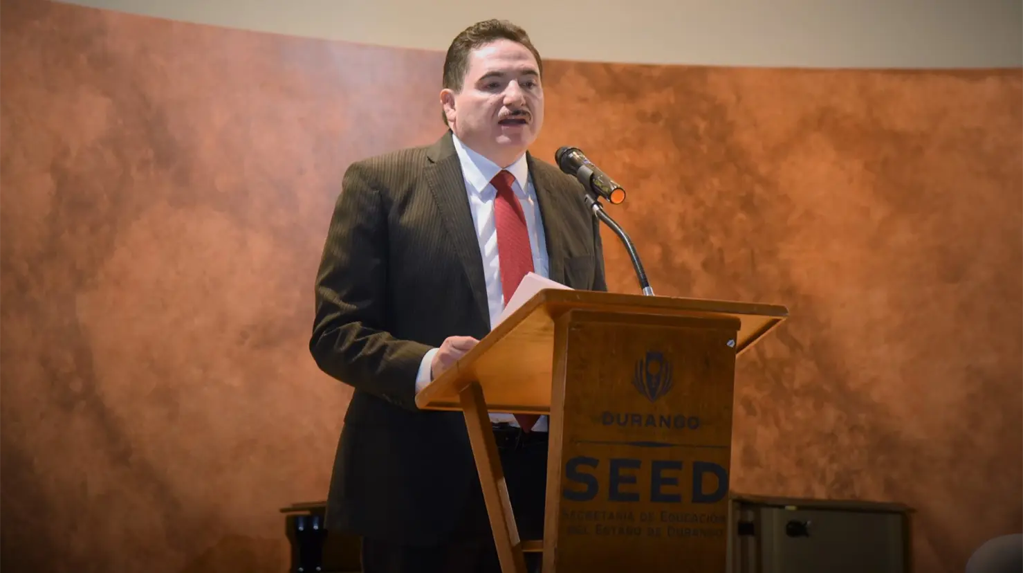 Guillermo Adame Calderón. secretario de Educación de Durango. | Foto: RRSS