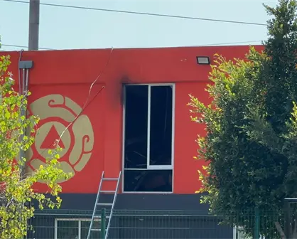 Se incendia estación de bomberos en Nezahualcóyotl; investigan si pirotecnia causó el fuego