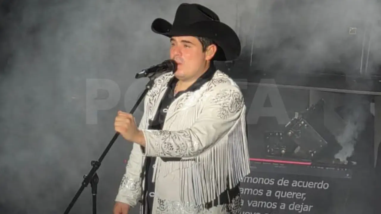 El ataque armado a Alfredo Olivas en Tamaulipas fue desmentido por el cantante y las autoridades, quienes no reportan incidentes.