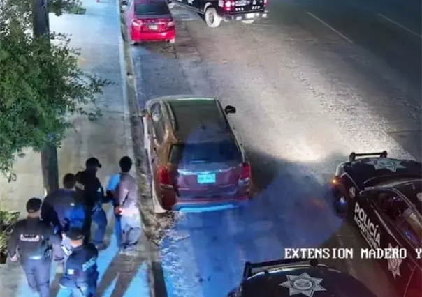 VIDEO | Botón de alerta ayuda a la Policía de Monterrey a detener a dos jóvenes por robo
