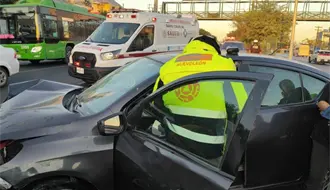 Choque en avenida Eloy Cavazos deja 3 lesionados y caos vial en Guadalupe