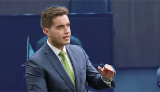 Proponen que fotos de candidatos se muestren en boletas electorales en Nuevo León