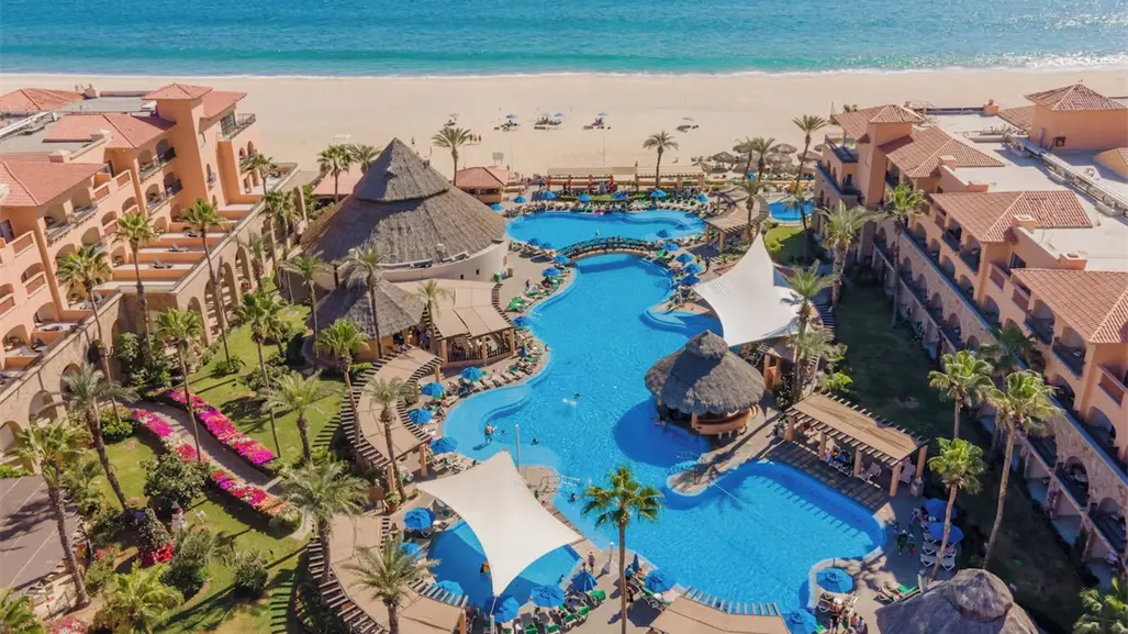 El hotel en Los Cabos que ofrece diversión familiar con todo incluido