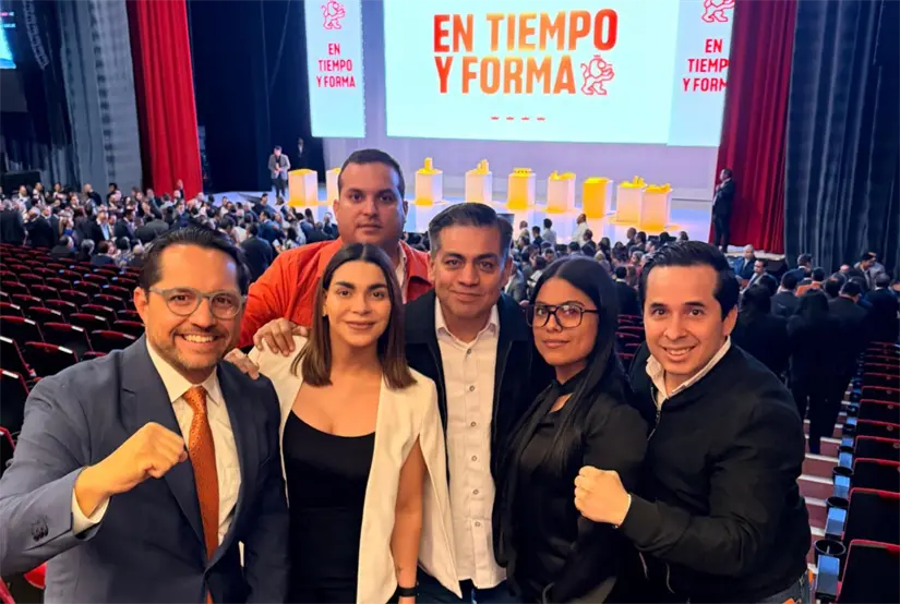 imagen recuadro Juanjo Salazar asiste al cuarto informe de Samuel García en tiempo y forma. FOTO | Facebook JuanJo Salazar