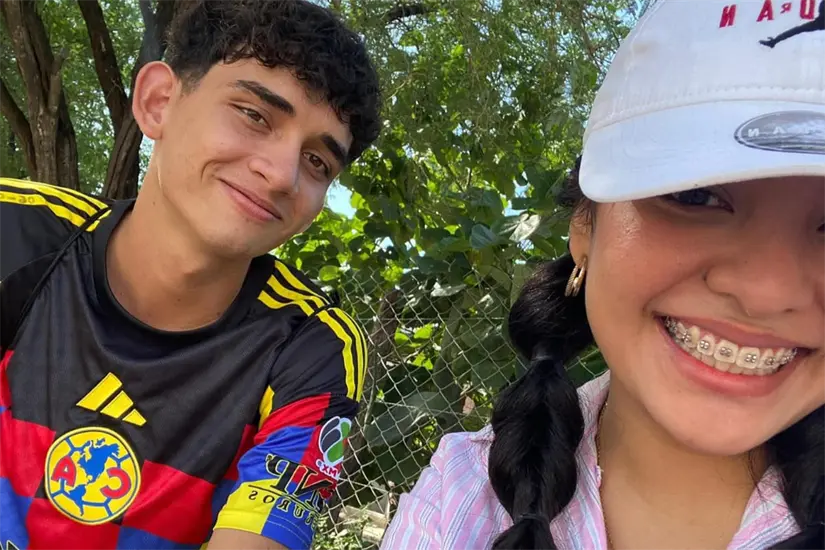 Ellos son Josué y Paola, la pareja viral de Victoria. Foto: Victoria Jiménez
