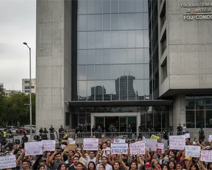 Alertan por amenazas del crimen organizado; protestan frente a la Fiscalía de CDMX