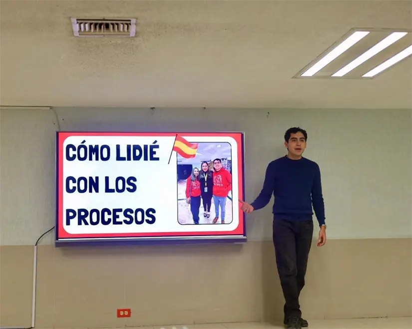 El estudiante Leonardo Gael Valdés Hernández, de la Facultad de Contaduría Pública y Administración (FACPYA) de la Universidad Autónoma de Nuevo León. Foto: FACPYA