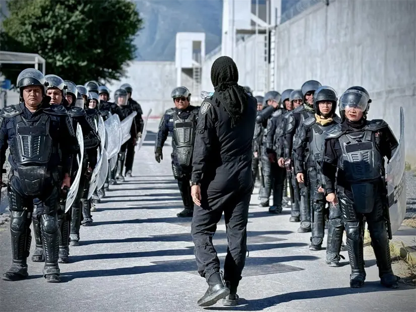 Policías en curso. Foto: Policía de Guadalupe.