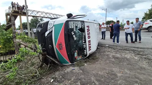 Accidente automovilístico en carretera federal de Villahermosa, Tabasco, deja 9 lesionados | VIDEO Accidente automovilístico en carretera federal de Villahermosa, Tabasco, deja 9 lesionados | VIDEO