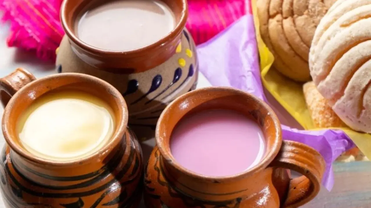 Una taza de atole en época de frío, es de lo más rico y placentero | Foto: Gratrolab