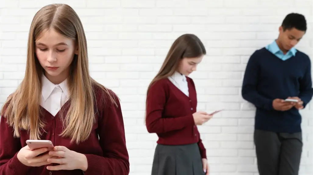 ¿Celulares en aulas? Así analiza el Edomex permitir su uso escolar