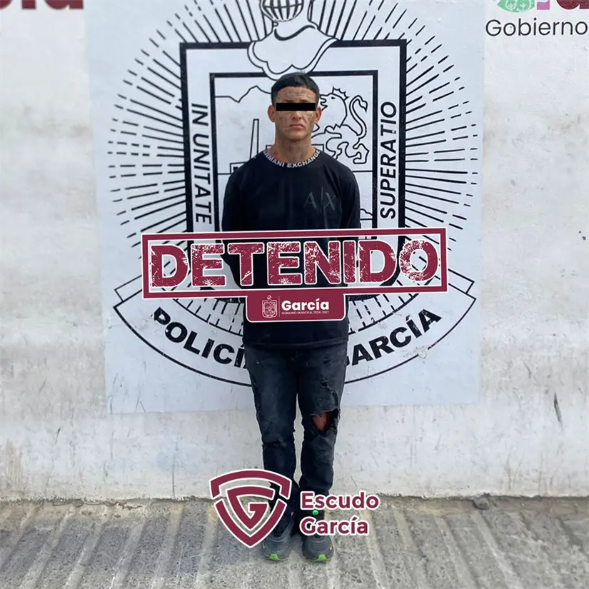 imagen recuadro En la imagen un detenido acusado por robo de motocicletas en el municipio de García, Nuevo León. Foto: Gobierno de García