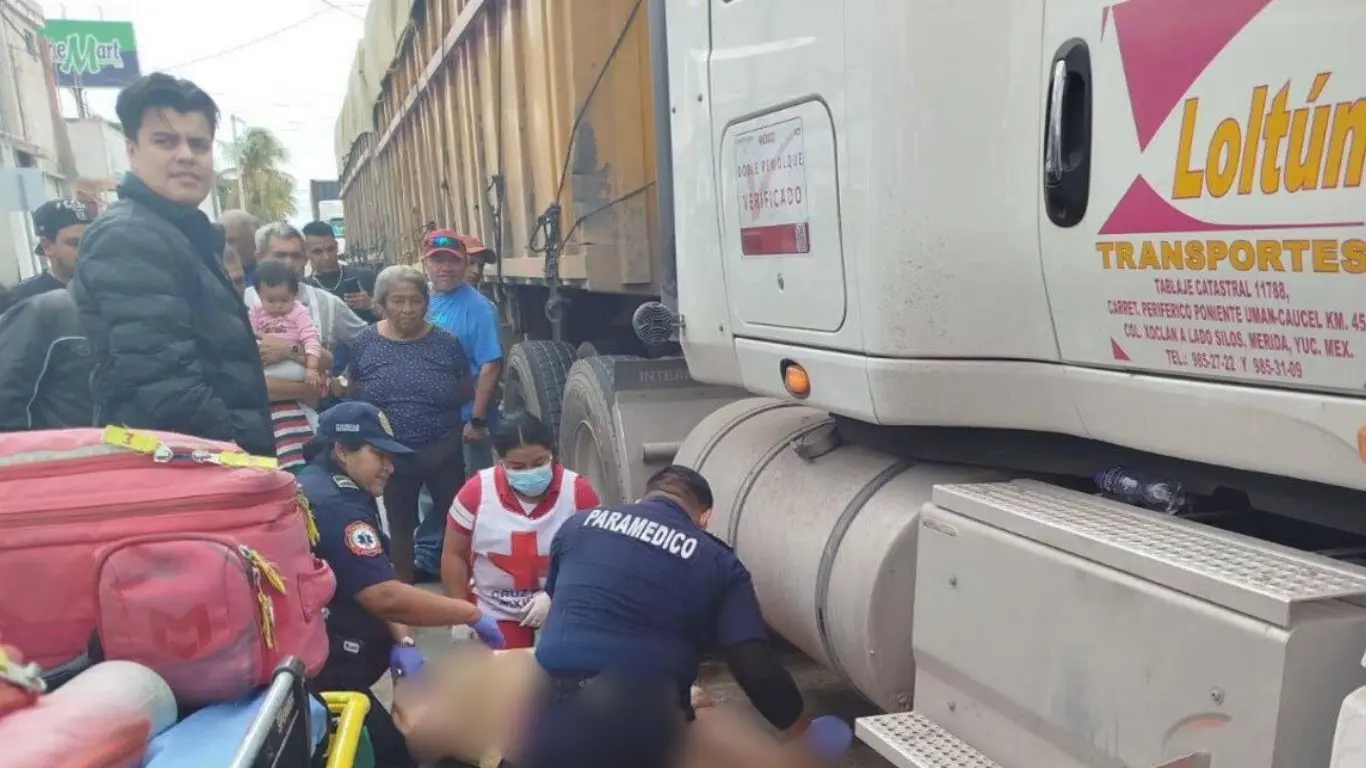 Foto del accidente donde una mujer fue atropellada. Foto: Redes sociales