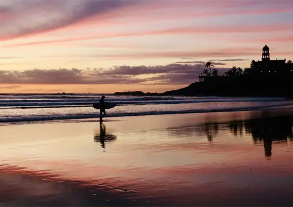 Playa Cerritos, sede del Corona Cero Surf Open Cerritos 2025 con las olas más largas del mundo