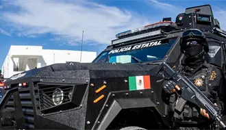 Suspenden a policías estatales e investigan muerte de detenido en centro de Monterrey