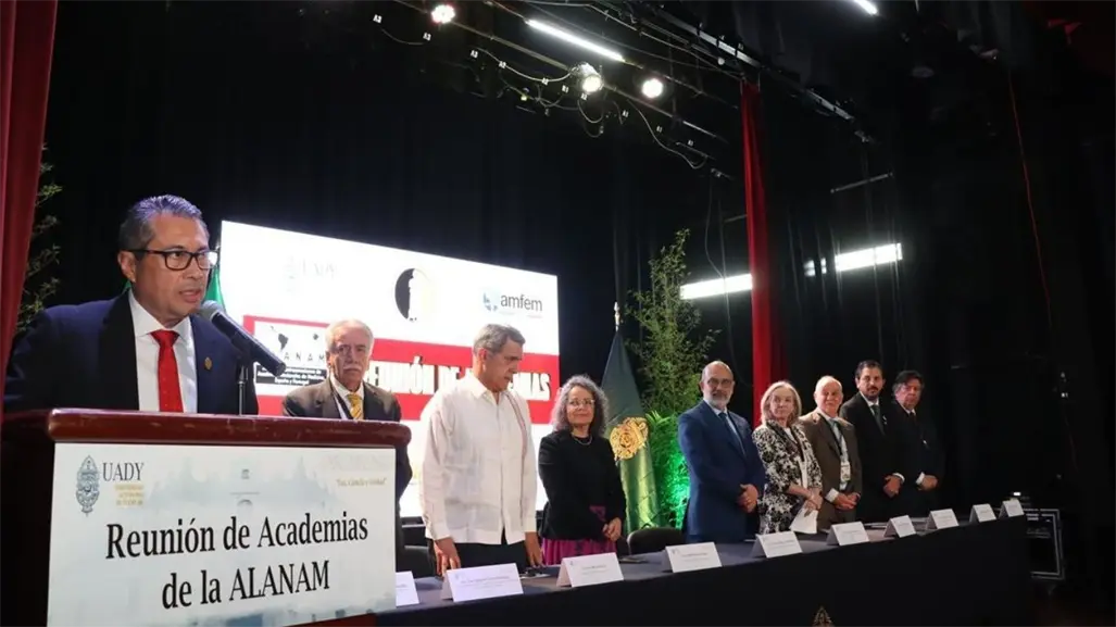 Destacan avances médicos en encuentro internacional de academias de medicina en Mérida