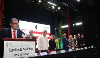 Destacan avances médicos en encuentro internacional de academias de medicina en Mérida