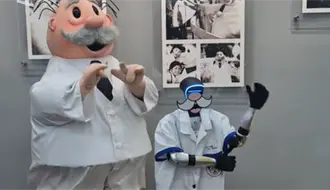 “Cha-Bot” viaja de Tamaulipas a la Cdmx y buscó chamba de Dr. Simi