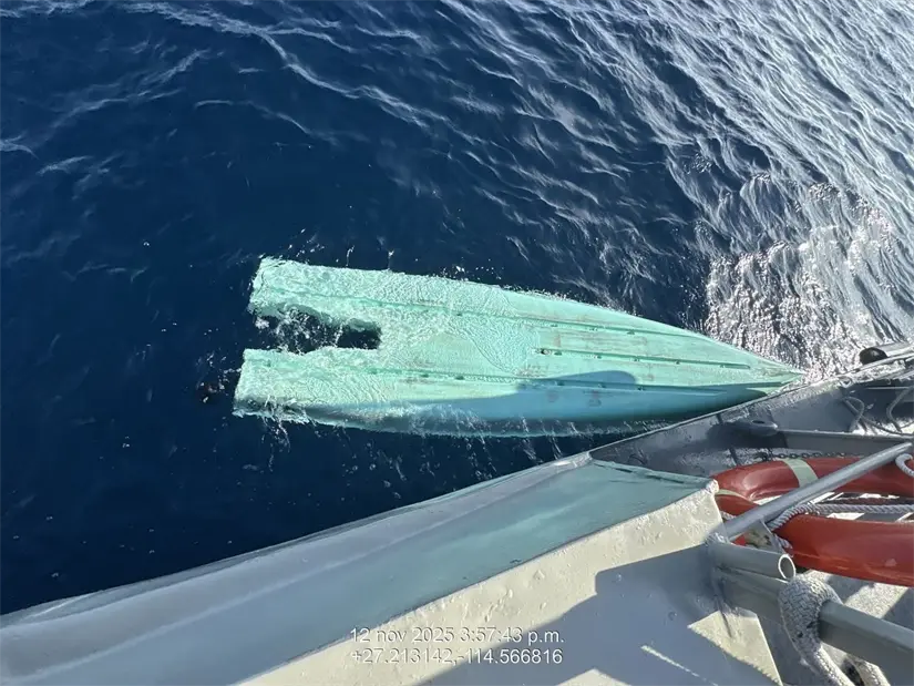 imagen recuadro Kayak de Mikey hallado a la deriva. Foto: Western Outdoor News / Facebook.