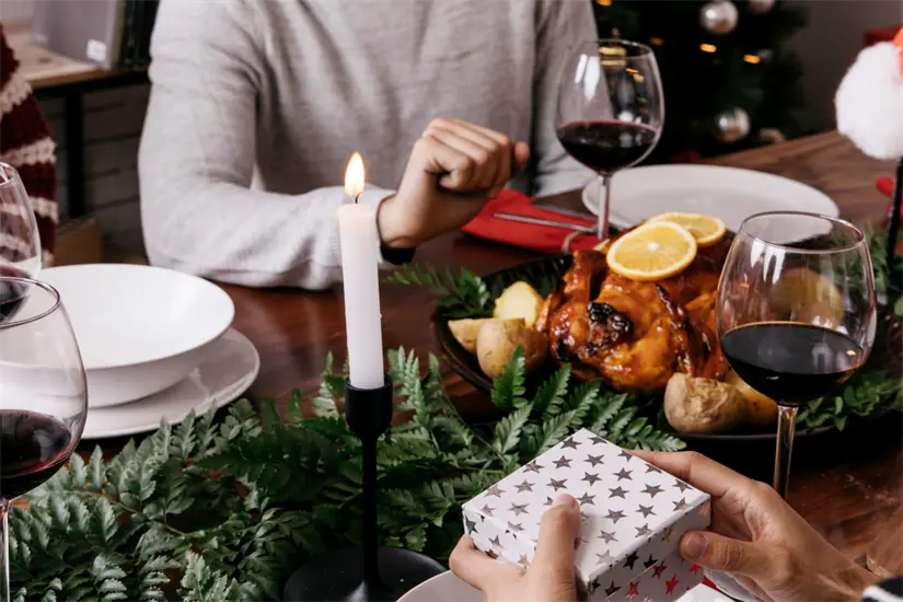 cena de Navidad Foto: freepik