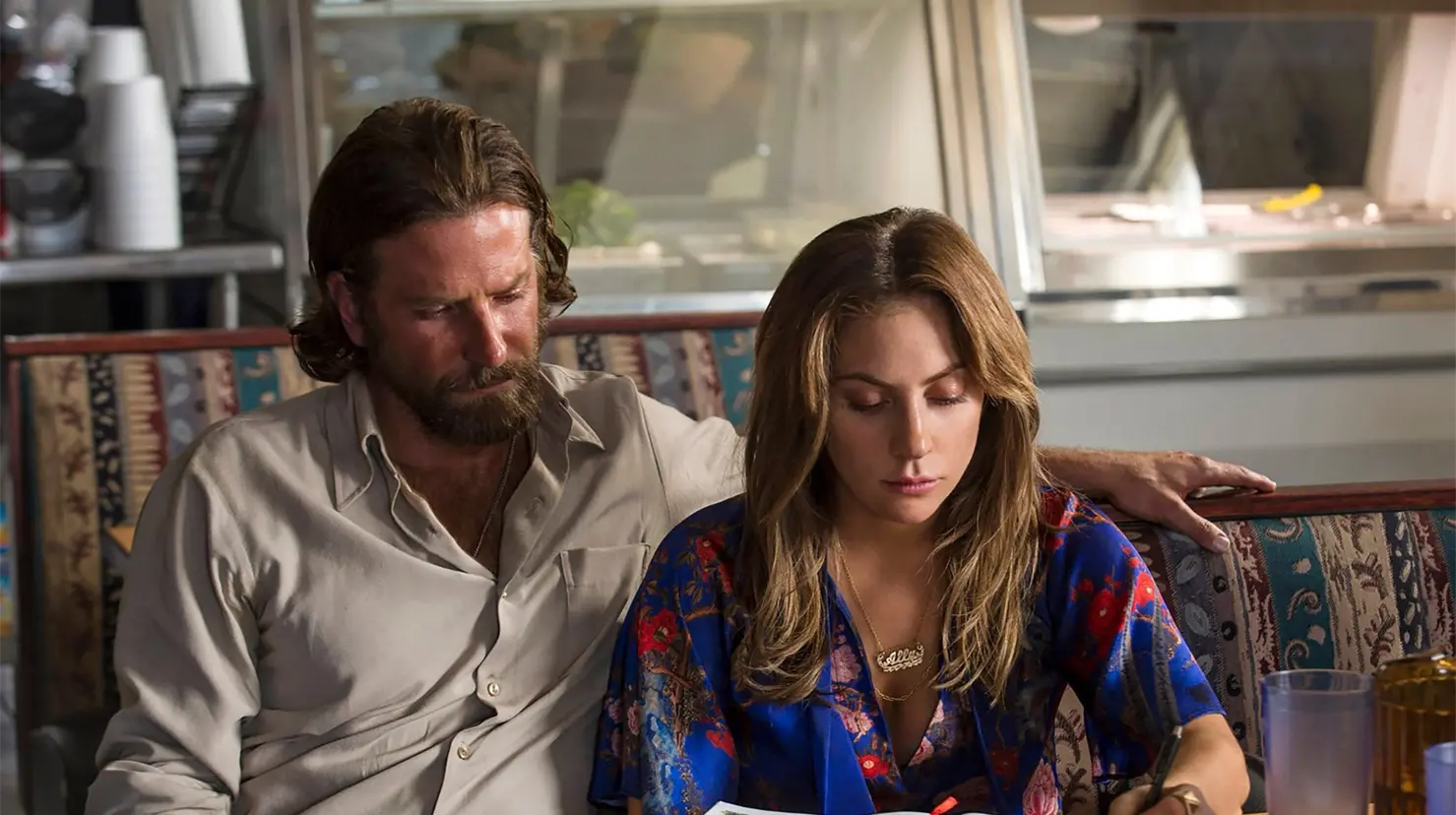 Lady Gaga compartió escena con Bradley Cooper en Nace una Estrella. Foto: Warner Bros. Pictures