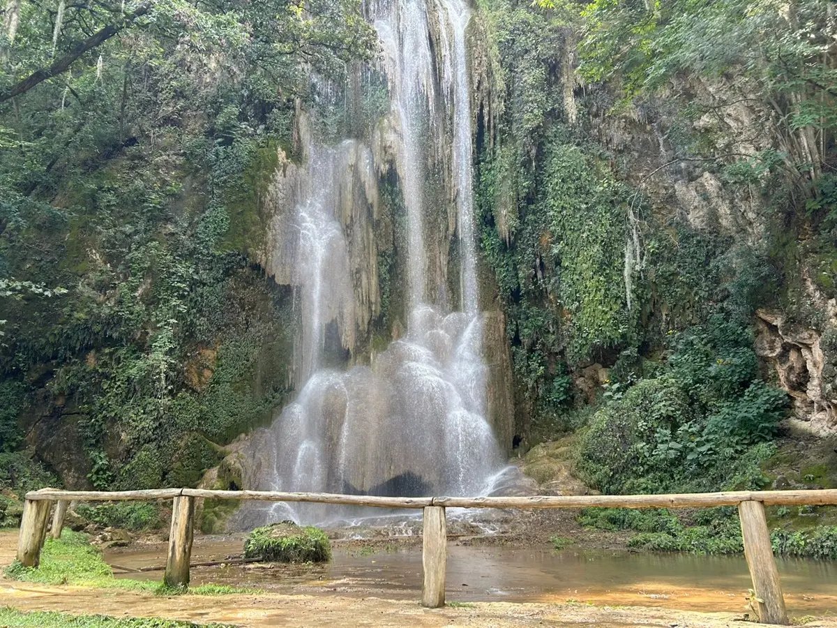 El Parque El Salto, ubicado en el municipio de Zaragoza, Nuevo León, es una opción ideal para disfrutar en familia y con amigos en las vacaciones de invierno. Foto: Diego Ovalle