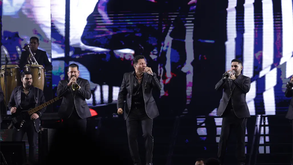 Banda MS desata profundas emociones en la Arena Monterrey
