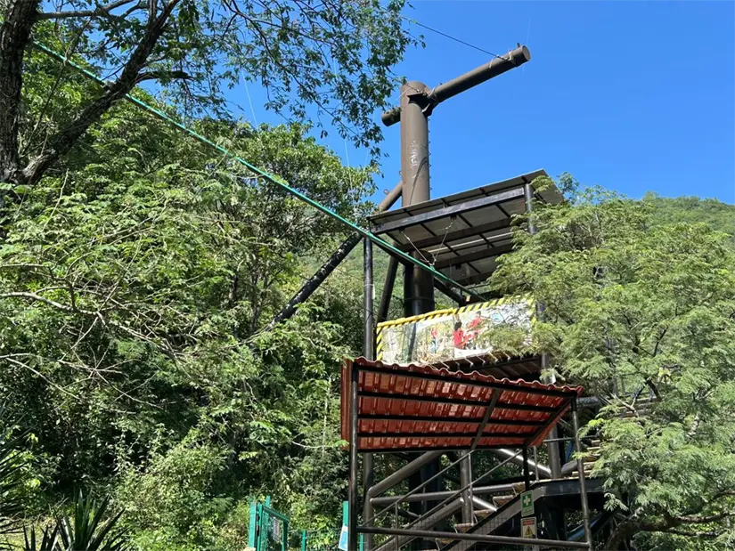 imagen recuadro Tirolesa en la Cola de Caballo. Foto: POSTA