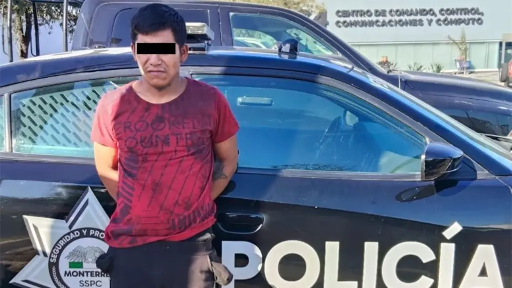 Policía de Monterrey detiene a sospechoso con mariguana y droga cristal