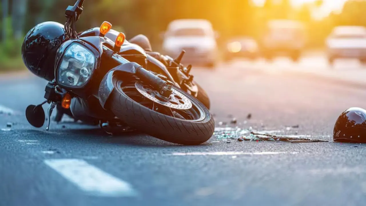 Accidente en motocicleta Foto: Freepik
