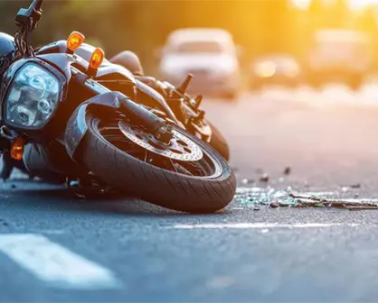 Motociclistas chocan en Azcapotzalco y dejan un muerto