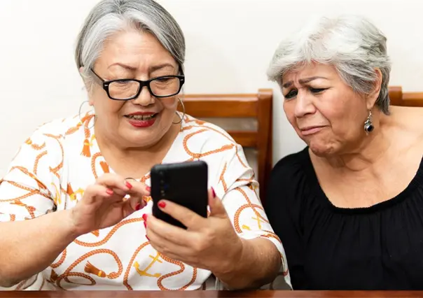 La brecha invisible en Edomex: adultos mayores fuera del mundo digital