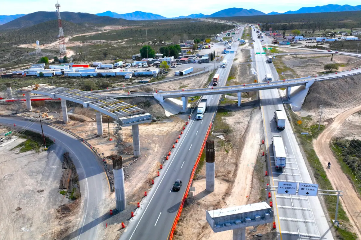 La carretera Interserrana busca conectar de forma más eficiente a la región del Bajío con Nuevo León y la frontera norte de Tamaulipas. Foto: Gobierno de Nuevo León