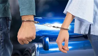 Detienen a dos personas por agresiones en un domicilio de Flamboyanes