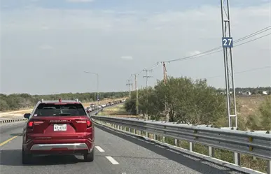 Tamaulipecos cruzan en masa a Estados Unidos previo al Black Friday