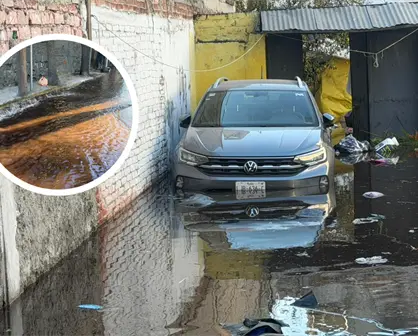 VIDEO | Fuga de agua inunda viviendas en Azcapotzalco, CDMX