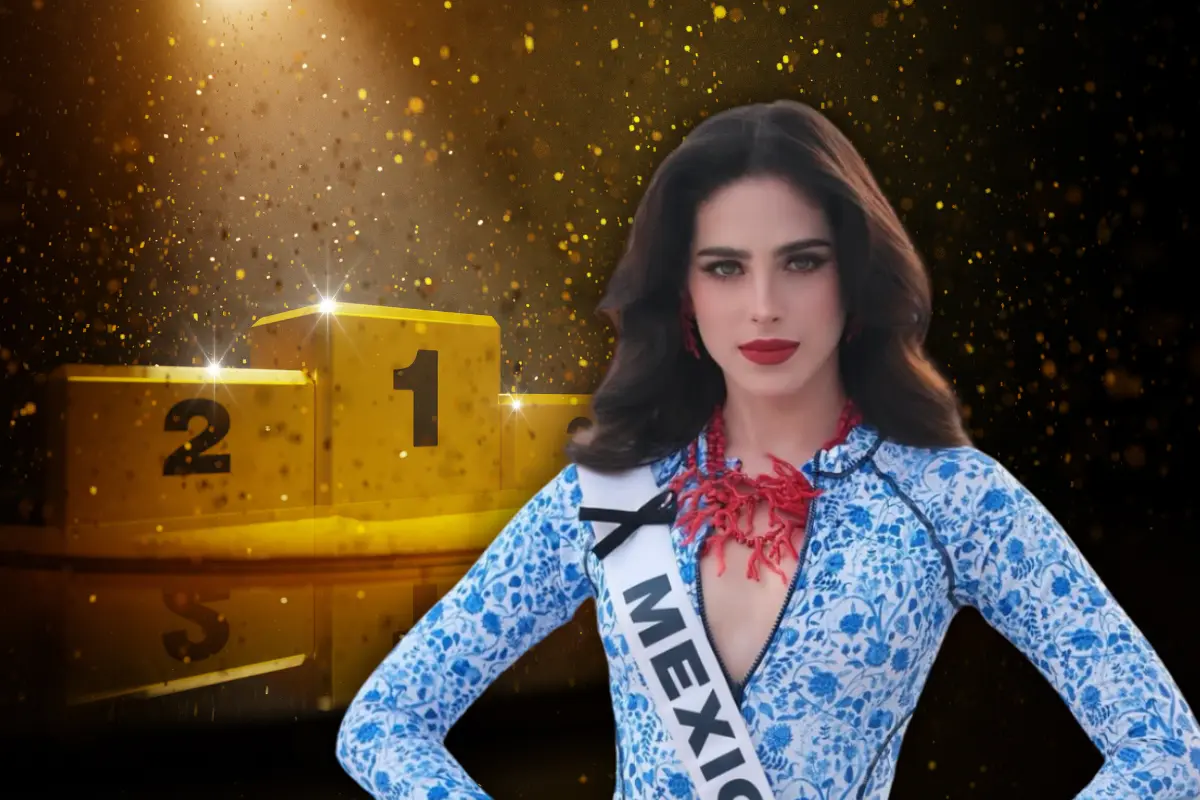 Fátima Bosch posando en traje de baño con la banda de México y, de fondo, un podio (Foto: IG @fatimaboschfdz / Canva)