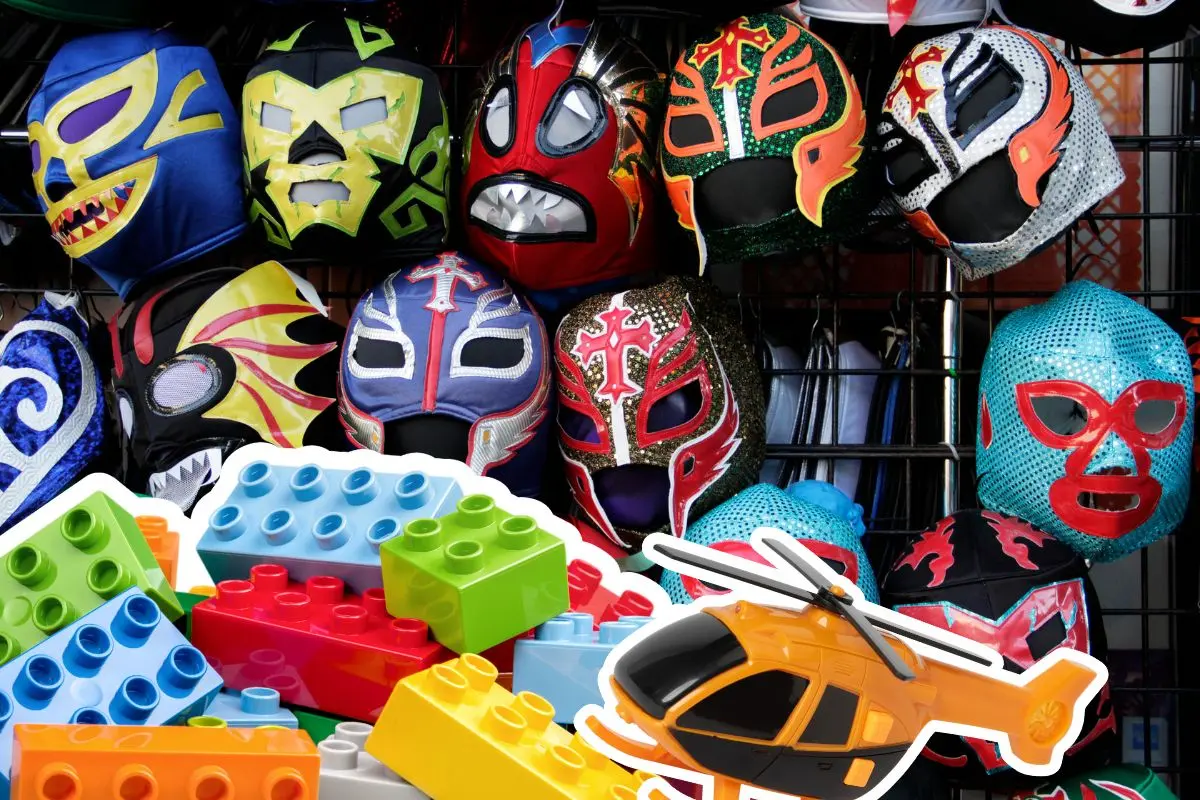 Exhibición de mascaras de lucha libre en Coahuila ejemplifican campaña navideña / Foto: Composición de Canva