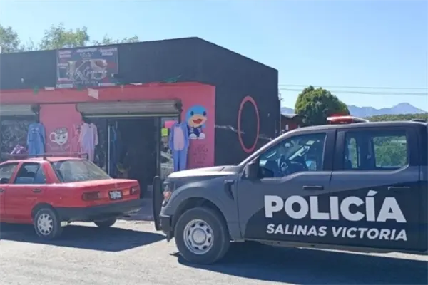 Mujer es detenida tras atacar a taxista durante robo en Salinas Victoria Mujer es detenida tras atacar a taxista durante robo en Salinas Victoria