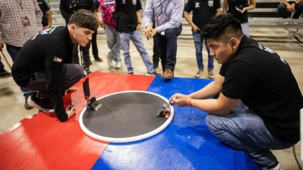 Talento joven de Yucatán brilla en el Concurso de Robótica 2025 con más de 150 proyectos