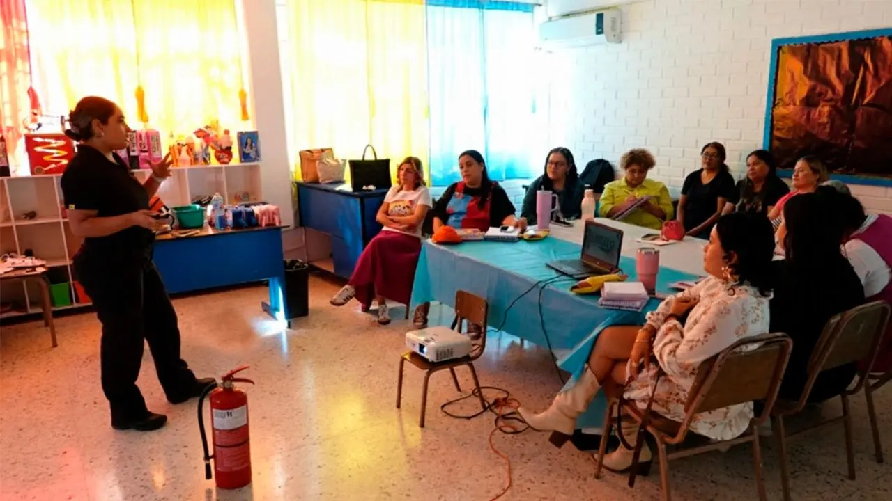 Docentes de Santa Catarina reciben capacitación en escuelas Foto: Gobierno de Santa Catarina