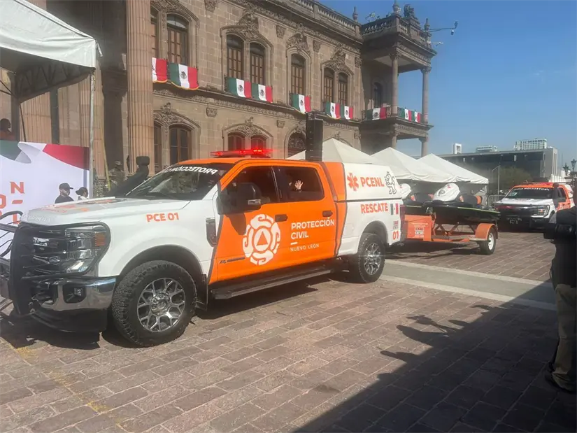imagen recuadro Contingente en el desfile de la Revolución Mexicana. Foto: POSTA